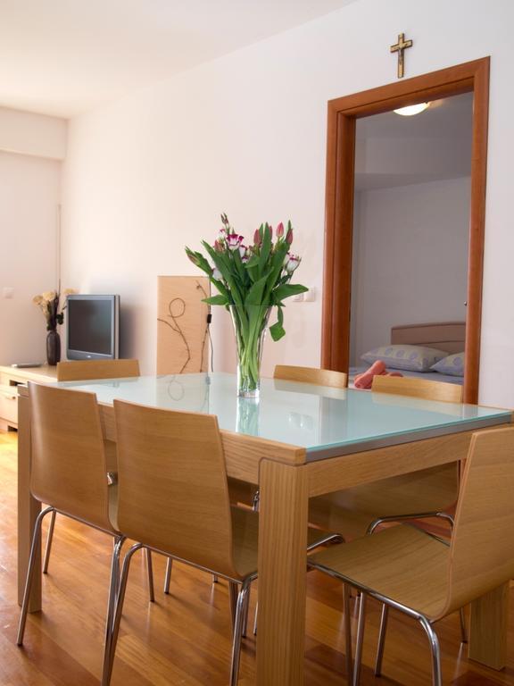 Apartment Mlinarevic Makarska Ngoại thất bức ảnh